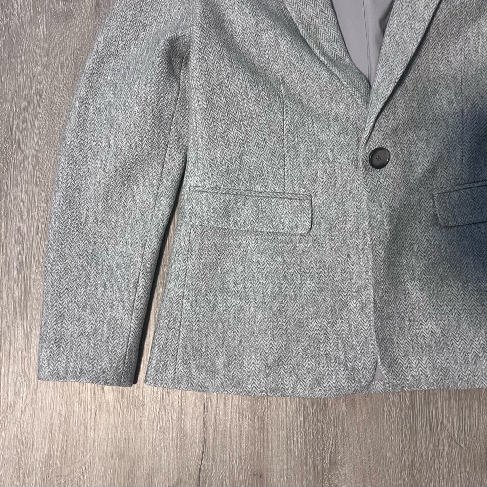 LOFT Classic Gray Blazer – Elegant Chic & Versatile Size 4P. Fits like S|M - Picture 6 of 8